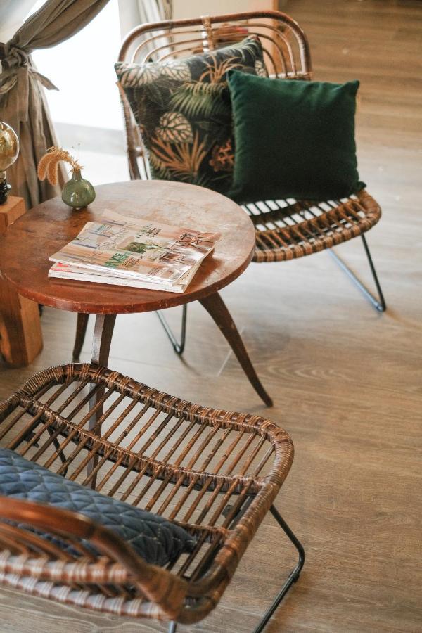 Le Domaine De L'hostellerie Bed & Breakfast *