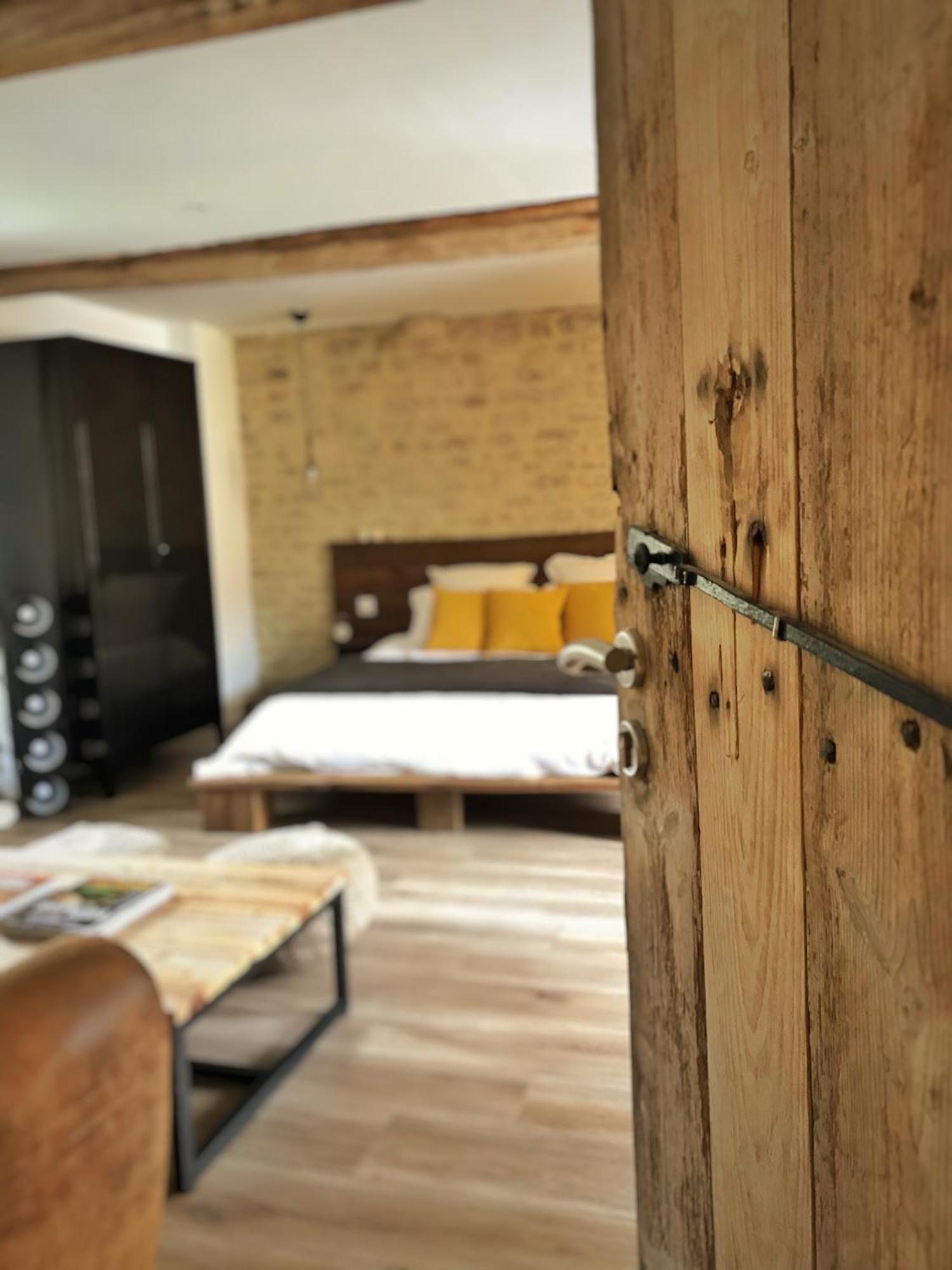 Le Domaine De L'hostellerie Couette-café *